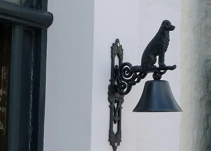 The Doghouse B&B